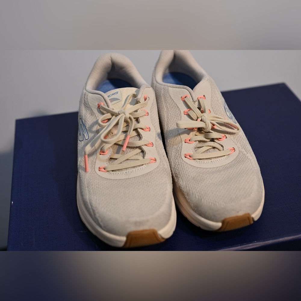 Skechers Cream and Pink Women's Sneakers